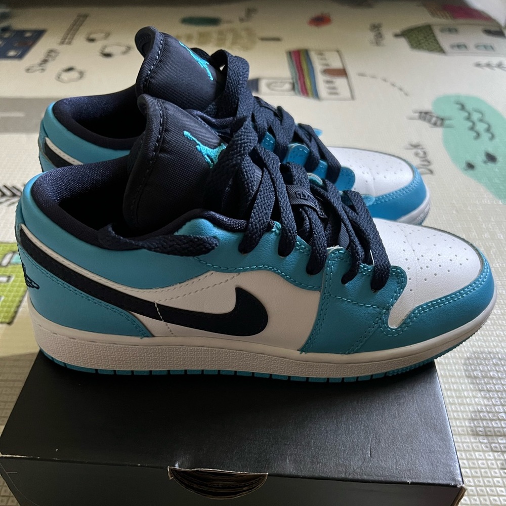 Nike air Jordan low 1 size 3.5Y